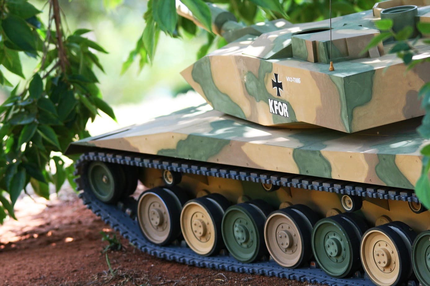 Wojskowe modele do sklejania – wyzwanie nie tylko dla fanów World of Tanks